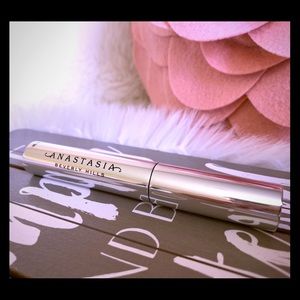 NWOT..!! ANASTASIA CLEAR BROWN GEL FULL SIZE